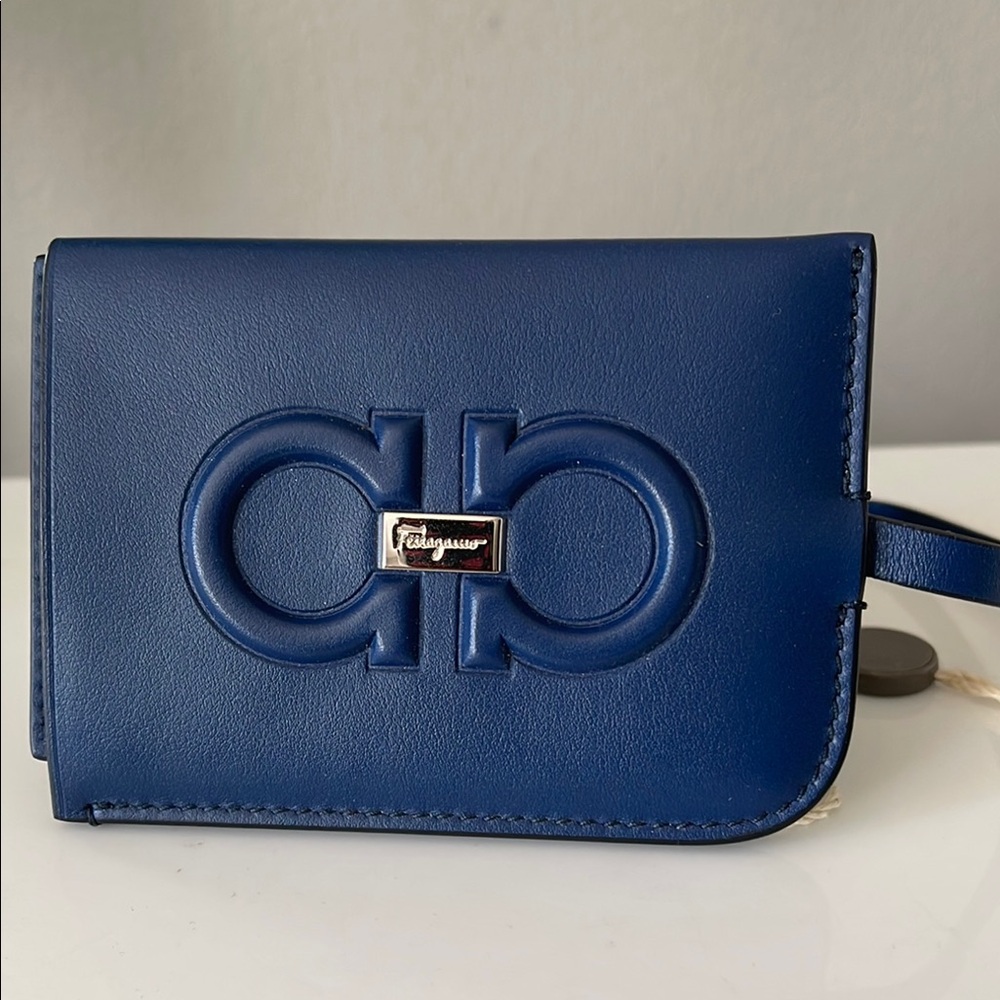 Ferragamo travel accessory card holder
